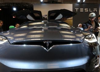 Una agencia reguladora del transporte culpa a Tesla por el accidente fatal de su Model X con el piloto automático en 2018 – RT en Español