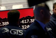 El Dow Jones prosigue su caída y pierde más de 1.000 puntos en medio del brote de coronavirus – RT en Español