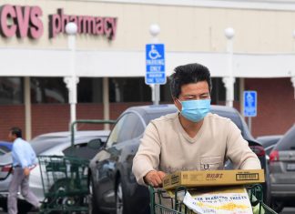 Compras de pánico agotan las mascarillas en mercados y farmacias de Los Ángeles – Univision