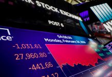 El índice Dow Jones cae más de 800 puntos en medio del pánico por el coronavirus – RT en Español