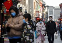 Epidemiólogo de Harvard: «No creo que el coronavirus pueda ser ya detenido» – RT en Español