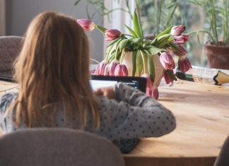 Niños con tablets y celulares podrían desarrollar cáncer, según estudio – SOYCARMIN