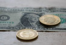 Peso toca mínimo histórico: alcanza los 22.86 pesos por dólar – Uno TV Noticias