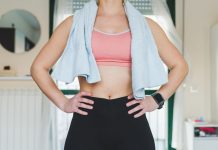 Así puedes recrear en casa los ejercicios que se hacen con las máquinas del gym – womenshealthmag.com