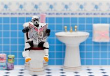 Para los hombres ¿Es más sano orinar sentados o de pie? – Noticieros Televisa