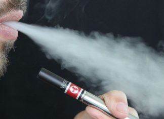 ¡Mucha atención! El humo del cigarro puede transportar el coronavirus – El Comercio