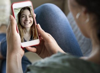 Coronavirus: 4 aplicaciones gratuitas para hacer videollamadas durante la cuarentena por el covid-19 (y por qué Zoom es tan popular) – Yahoo Deportes