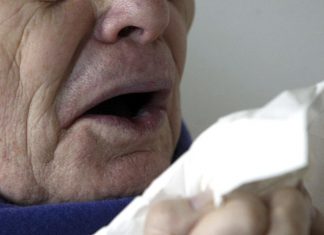 ¿Apretones de mano? ¿Besos? ¿Billetes? Cómo se transmite y NO se transmite el nuevo coronavirus – Univision