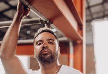 Tras supuesto derrame cerebral, ahora cantante Zion confirma sospechas sobre coronavirus (FOTOS) – Mundo Hispánico