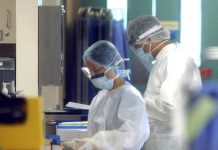 Suben a 13 los casos de coronavirus en Los Ángeles: otro empleado del aeropuerto dio positivo – Univision