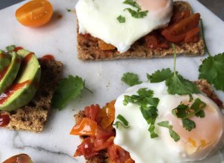 ¿Cuántos huevos al día está bien comer según Harvard? – La Opinión