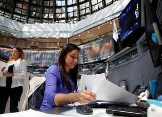 Las Bolsas latinoamericanas aceleran las ganancias y recuperan parte de lo perdido en el ‘lunes negro’ – EL PAÍS