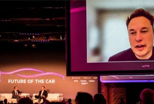 Elon Musk asegura que revertirá la decisión de Twitter de vetar a Donald Trump